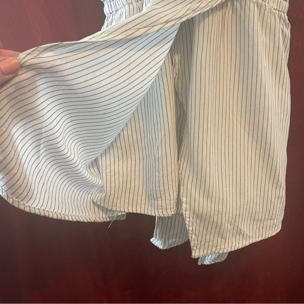 white thin stripe romper - Picture 6 of 7